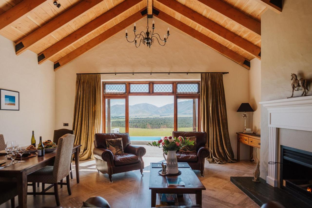 Mt Cook Lakeside Retreat Lodge