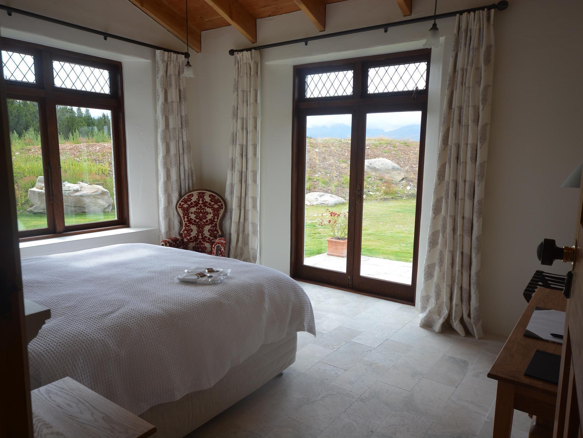 Mt Cook Lakeside Retreat Lodge *